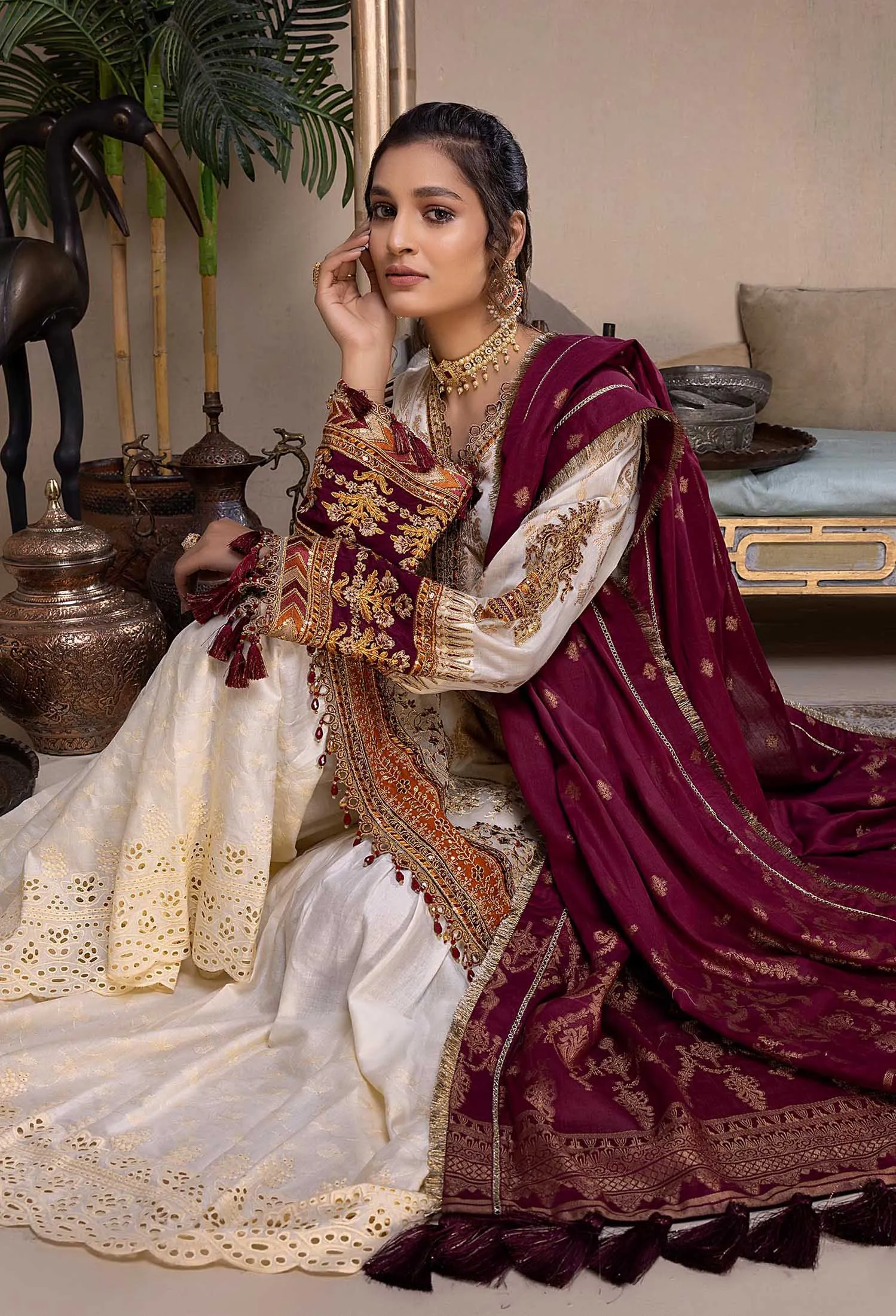 Adan's Libas Naqsh · Schiffli Embroidered Jacquard Lawn Collection – Valley