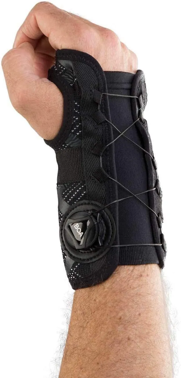 DonJoy Performance Bionic Reel-Adjust Wrist Brace (Left, Medium/Large)